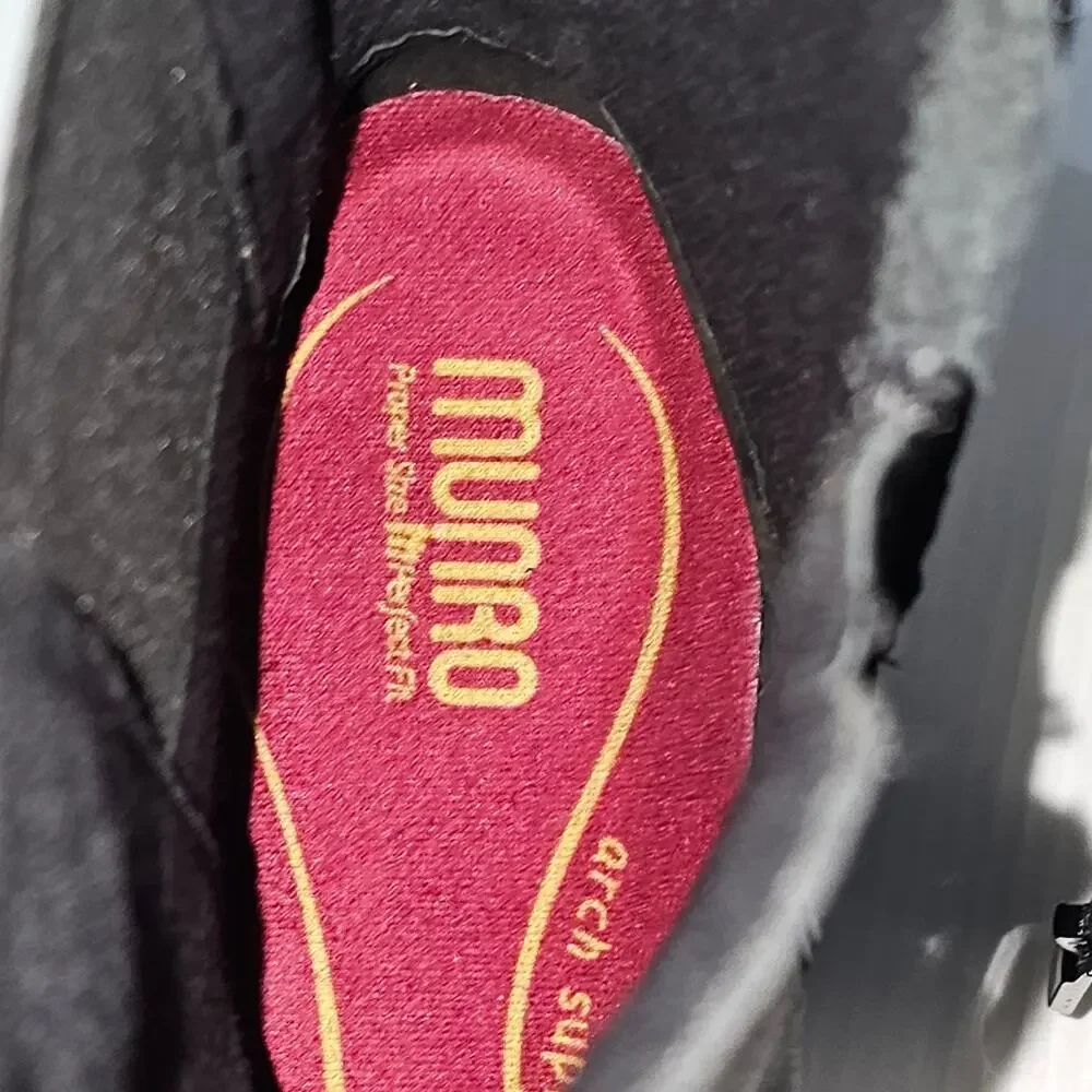 NEW Munro Heath Ankle Bootie Womens 8.5 Black Leather Water Resistant Chelsea - Picture 10 of 13